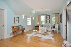 Master Bedroom - Country homes for sale and luxury real estate including horse farms and property in the Caledon and King City areas near Toronto